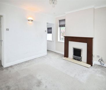 3 bedroom end of terrace house to rent - Photo 3