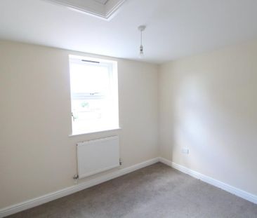 3 bedroom townhouse to rent - Photo 2