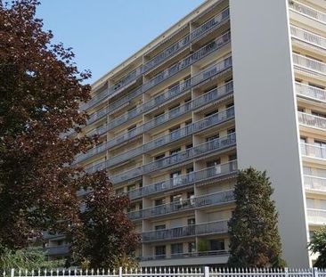 Appartement 4 pièces 83m2 REIMS 900 euros - Photo 2