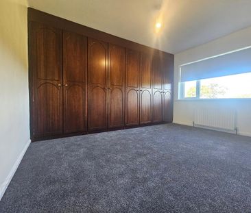 8 Cairnhill Road, Templepatrick, BT39 0JA - Photo 4