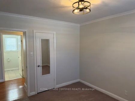 15 Glendale Avenue #( Upper ) - Photo 5