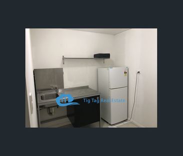 Furnished Modern Studio in Mascot for Rent, Walking distance to Tra... - Photo 3