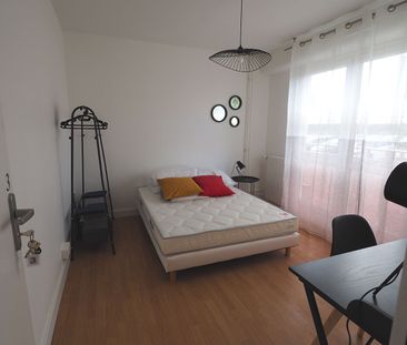 Location Appartement 5 pièces 10m² - Photo 5