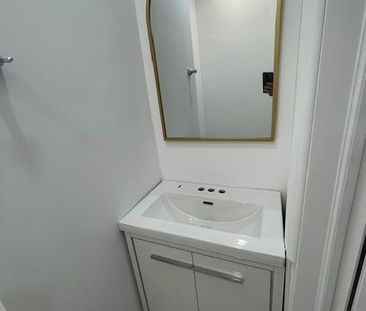 For Lease - 231 Blue Grass Boulevard, Richmond Hill, Ontario - Photo 4