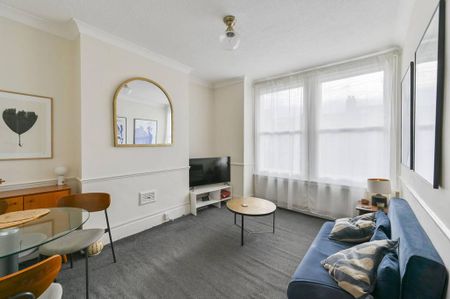 1 bedroom flat to rent - Photo 2