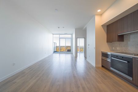 For Lease - 95 Mcmahon Drive Unit# 4108, Toronto, Ontario - Photo 2