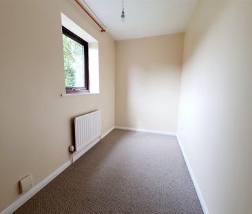 2 Bedroom House to Rent in Arundel Court, Kettering, Northants, NN15 - Photo 3