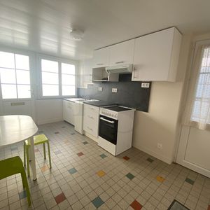 Location Appartement 1 pièce 31m² - Photo 3