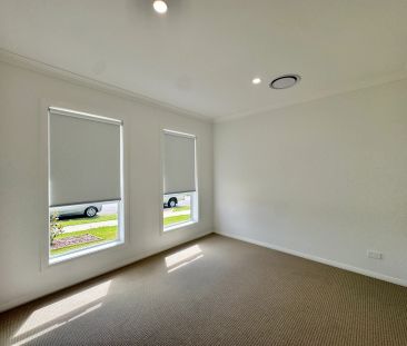 Beautiful Family Home - Photo 6