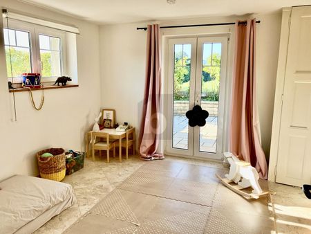 SPLENDIDE SPACIEUSE AVEC VUE LAC ET MONTAGNES - Photo 4