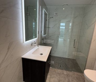 Luxury Two Bedroom Apartment - Photo 4