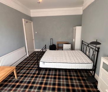 Room 4 22 Cliftonville Avenue, Belfast, BT14 6BX - Photo 5