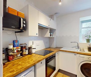 2 bedroom end of terrace house to rent - Photo 6