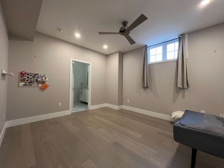 For Lease - 2421 Eighth Line, Oakville, Ontario - Photo 4