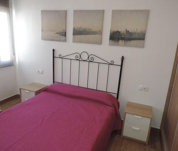 Alquiler de piso en Calle Lucientes, 12 - Photo 2