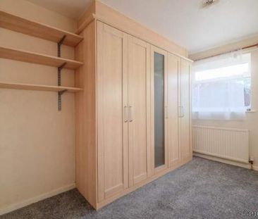 3 bedroom property to rent in Holmfirth - Photo 6