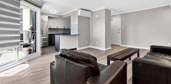 Available now, Golden Square Mile, 2 bdr condo, McGill University - Photo 2