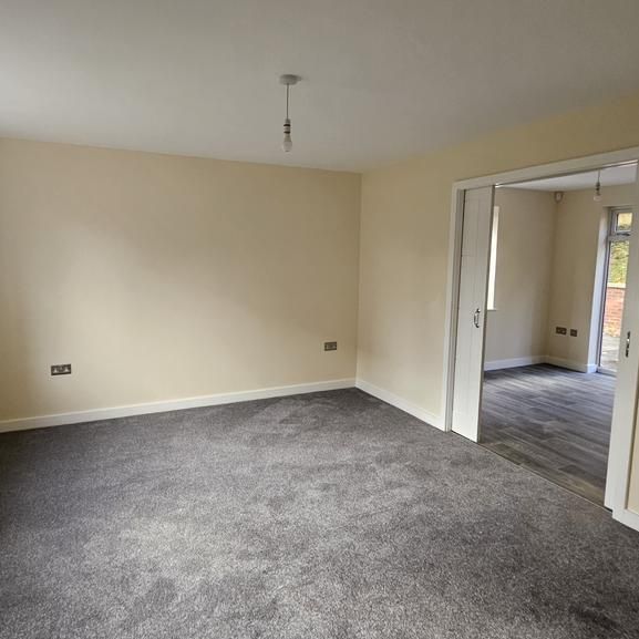4 bedroom detached house to rent - Photo 1