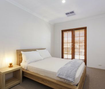 Furnished Coastal Luxury Villa with Private Mooring - Photo 1