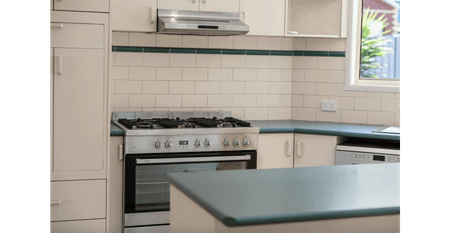 Spacious Four-Bedroom Family Home in sought-after location - Photo 5