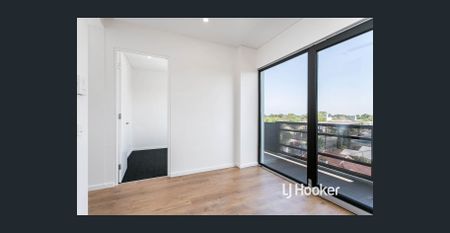 Stylish Apartment Living... - Photo 4