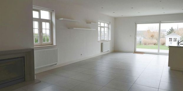 Woning te huur in Duisburg voor € 2.900 met 6 slaapkamers - Foto 1