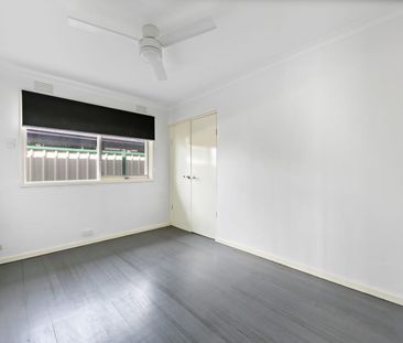 Quality near new unit - Great location - Photo 2