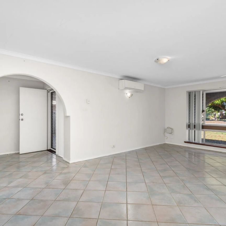 Location & Convenience - Photo 1