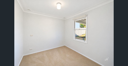 FRESHLY UPDATED 3 BEDROOM HOME IN FENNELL BAY - Photo 5
