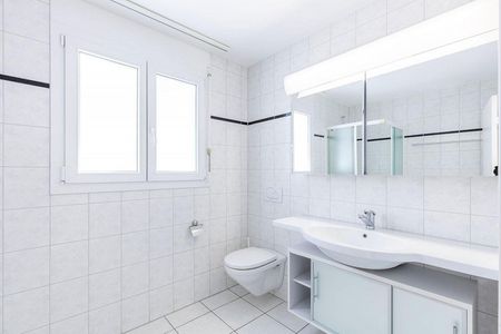 Moderne 3,5-Zimmer-Wohnung mit verglaster Loggia (1 Monat gratis) - Foto 3
