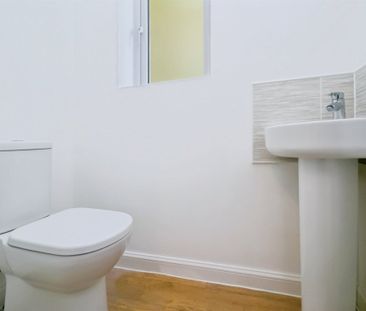 Crompton Way, Ogmore-by-Sea, BRIDGEND - Photo 4