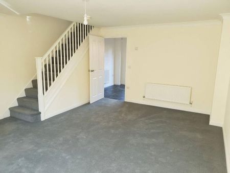3 bedroom terraced house to rent - Photo 2