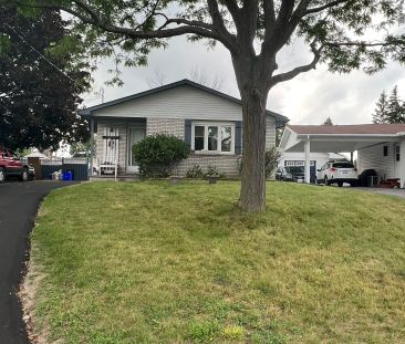 Newly Renovated 2-Bedroom Basement Apartment – All-Inclusive Living... - Photo 1