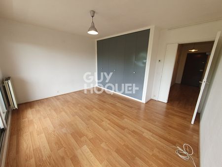 Location Appartement 1 pièce 31m² - Photo 3