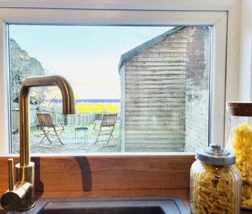 BEDROOM 4 – MEDIUM DOUBLEENSUITE - Photo 1