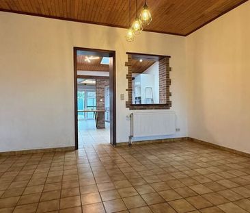 Eengezinswoning te huur in Leuze-en-Hainaut voor € 900 met 3 slaapk... - Foto 2