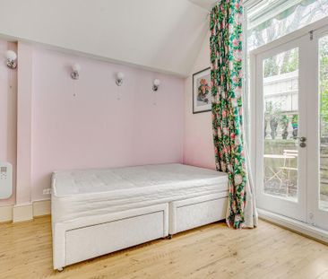 3 bedroom flat to rent - Photo 3