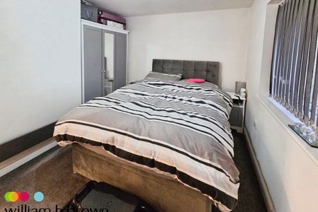 Hogg Lane, GRAYS - Photo 5