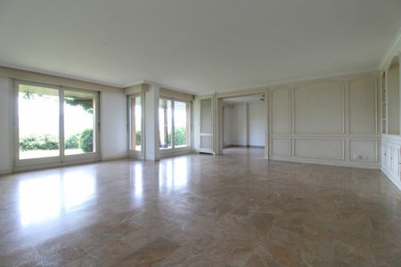 Bel appartement spacieux de 4.5 pièces (2 chambres) avec jardin et vue lac - Photo 3