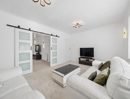 3 Bedroom Detached To Let - Photo 4