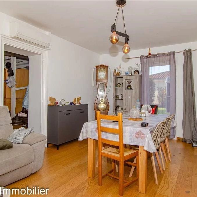 Location Maison 4 pièces 88m² ST ROMANS 38160 - Photo 1