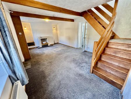 2 bedroom end of terrace house to rent - Photo 3