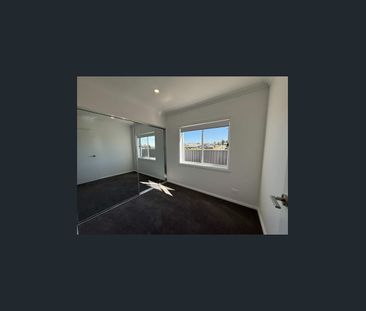 2/3 Millhouse Cl, Farley, NSW 2320 - Photo 5