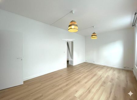 Location Appartement 3 pièces 61m² PARIS 19ème - Photo 2