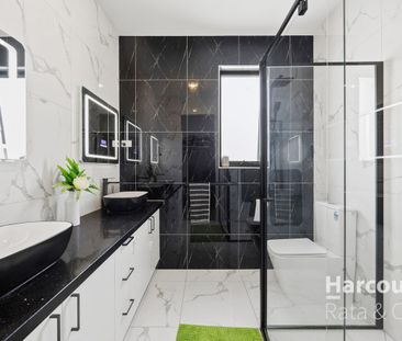 Stylish Single Level Living with Dual Master Suites! - Photo 4