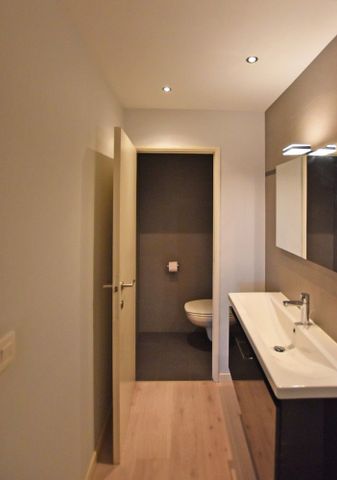 Gezellig gerenoveerd appartement met 2 slaapkamers te Deurne. - Photo 5