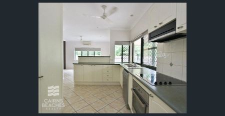 Spacious Family Home. - Photo 3