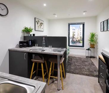 Studio Style A05 - Photo 1