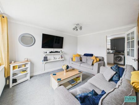 2 bedroom terraced house to rent - Photo 4