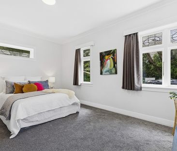 Redecorated Brooklyn Gem – 2 Bedrooms, Great Location - Photo 4
